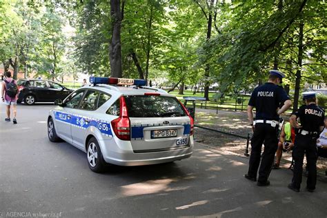 Dziecko Potr Cone Na Plantach Przez Turyst Na Hulajnodze Policja