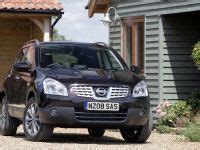 Nissan Qashqai (2008) - pictures & information