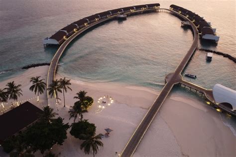 The Westin Maldives Miriandhoo Resort Atolul Baa