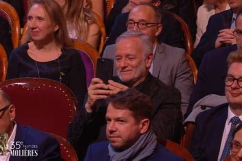 Francis Huster ce regard très ému du comédien après le sacre de son