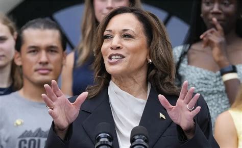 La Jornada Kamala Harris Elogia Legado De Biden Inigualable