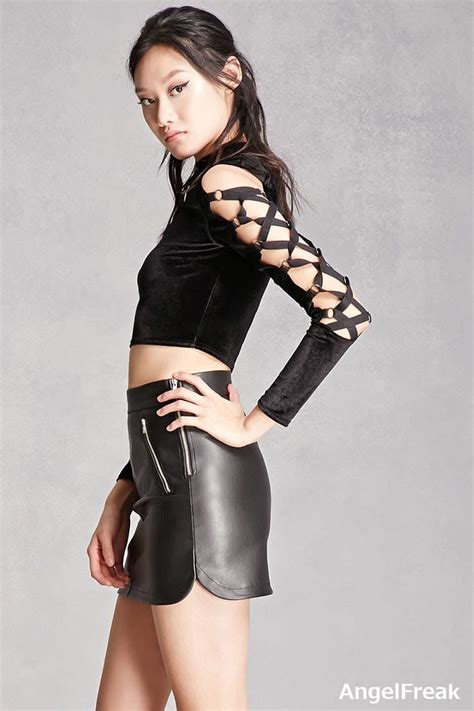 Pin On Leatherskirt Asianmodels