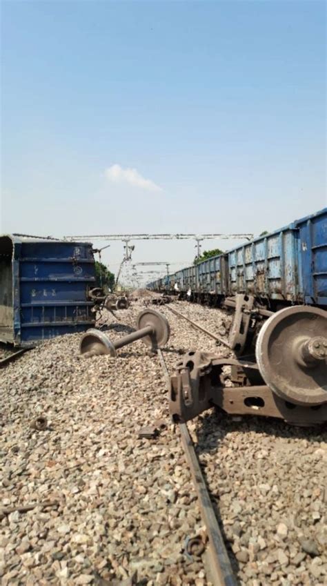 Goods Train Derails Delhi Howrah Route Affected