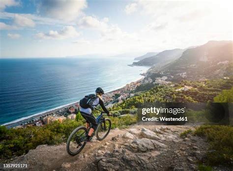 Mountain Bike City Photos And Premium High Res Pictures Getty Images