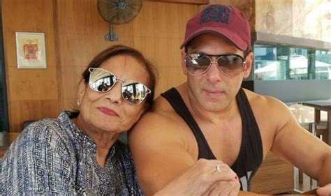 Salman Khan Shares an Adorable Picture With His Mother Salma Khan in ...