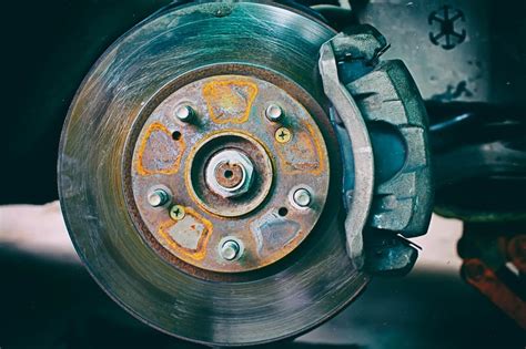 10 Causes Of Grinding Sounds When Braking At Low Speeds