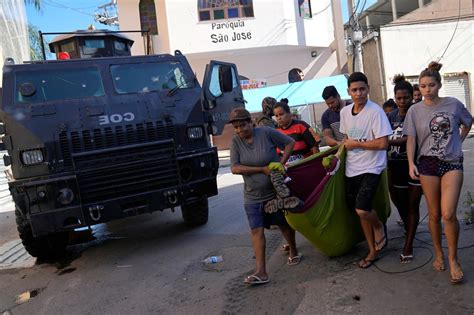 La Jornada Al Menos 18 Muertos En Operación Policial En Favela De Río De Janeiro