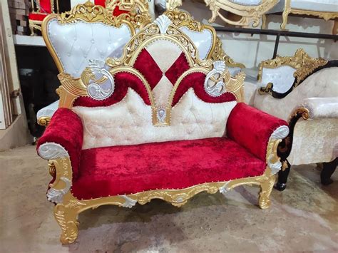 Red Wooden Wedding Sofa At Rs In New Delhi Id