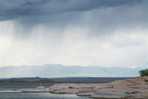 Virga: Unraveling the Secrets of the Evaporating Rain