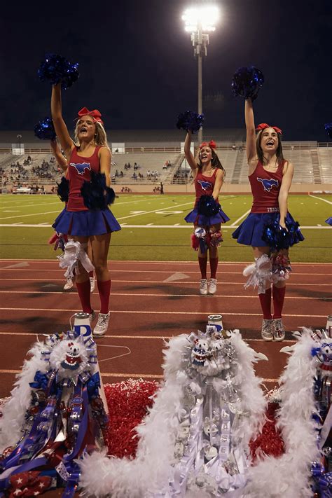 Homecoming Mums, Part of a Texas Tradition, Are Bigger Than Ever - The ...