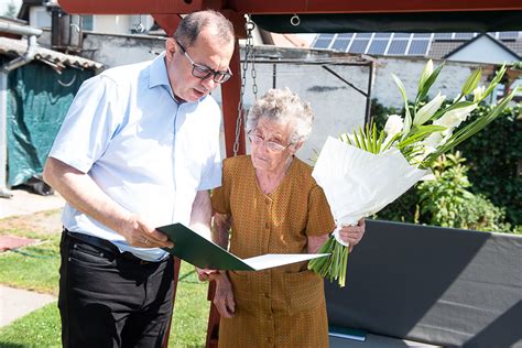 Időseket köszöntöttek Csepelen Csepel info