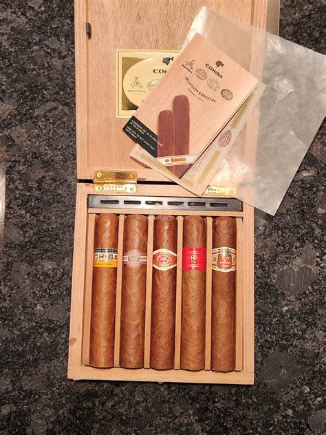 Habanos Robusto Selección Robustos Disc 2004 Selection Box of 5