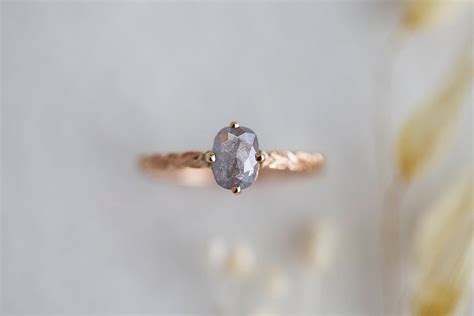 18ct rose gold, grey oval rose-cut diamond ring (IOW121) | RU.ST jewellery