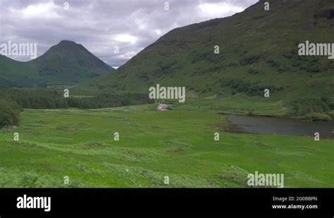 Glen etive skyfall Stock Videos & Footage - HD and 4K Video Clips - Alamy