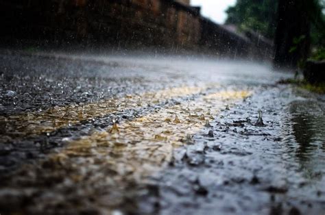 Mais de 70 cidades de MG estão sob alerta para chuvas intensas e ventos