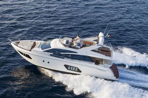 Iate A Motor De Cruzeiro 60 FLY Absolute Yachts Flybridge