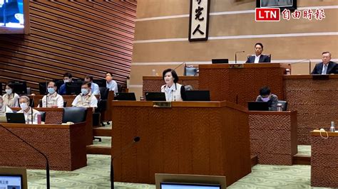 林姿妙議場罕動怒 女議員爆氣「妳要我聽話才有資源」─影片 Dailymotion