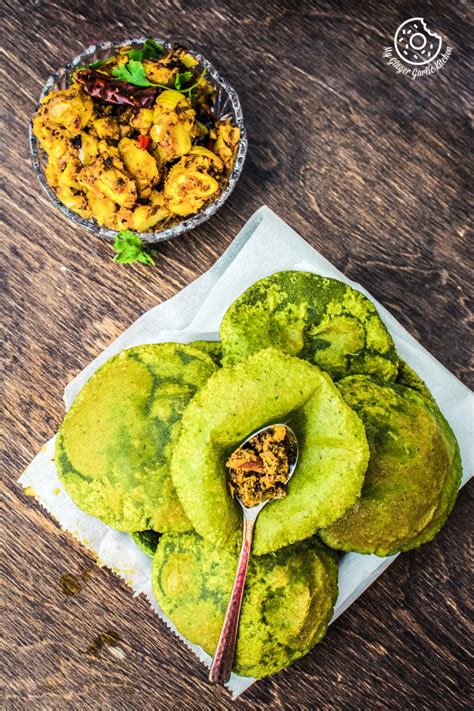 Palak Spinach Puri Recipe Palak Poori Step By Step Photo Video