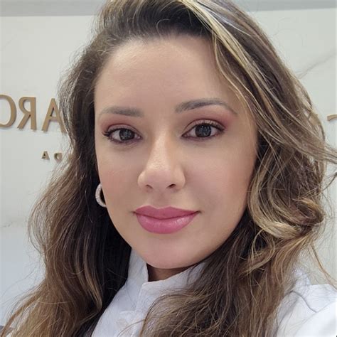 Dra Priscilafrazao Links To Instagram Tiktok Linkr