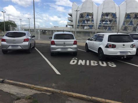 Pc Ce Com Apoio Da Coin Prende Trio Que Usava Carros Locados Para