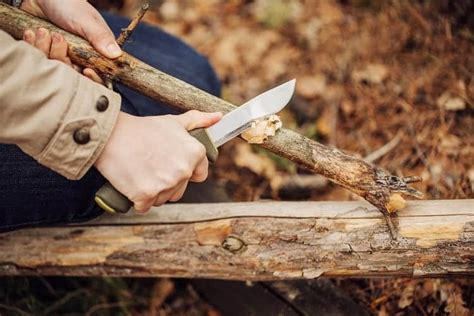 How To Sharpen Your Survival Knife In The Outdoors