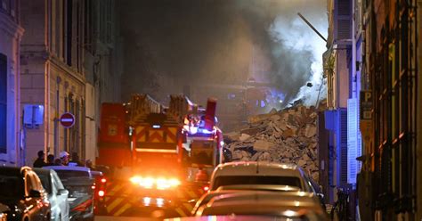 Crolla Un Condominio Di Piani In Centro A Marsiglia