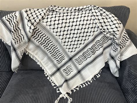 Hirbawi The Only Original Palestine Made Kuffiyeh With Tassels Hirbawi