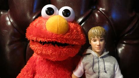 Elmo Sex Scandalexplain It Like Im от Mick за 15112012 0952