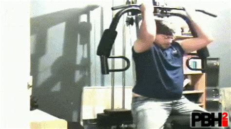 40 Hilarious Workout Fail GIFs To Make You Stay On The Couch