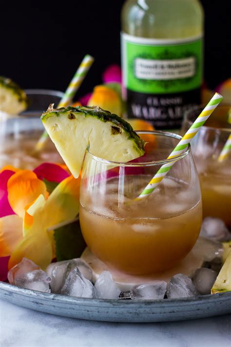 Pineapple Rum Cocktail - Powell & Mahoney Craft Cocktail Mixers