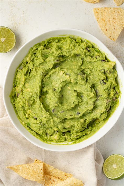 4 Ingredient Guacamole Recipe Without Cilantro Or Tomatoes The Midwest Kitchen Blog