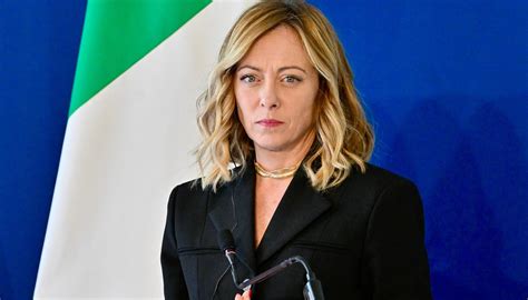 Sondaggi Politici Meloni In Calo E Rimonta Del Pd