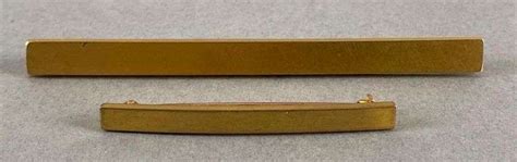 Group of 2 10K Gold Bar Tie Pins - Matthew Bullock Auctioneers