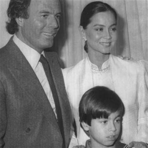 Julio with his children - Julio Iglesias Photo (14007949) - Fanpop