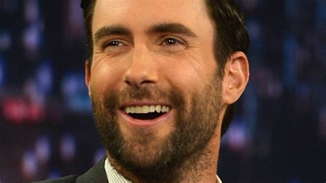 The Time Adam Levine Pulled Off A Glam Eyeliner Look For Late Night Tv