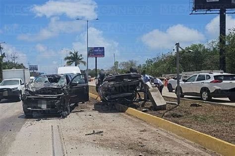 Aparatoso accidente en el Boulevard Colosio de Cancún