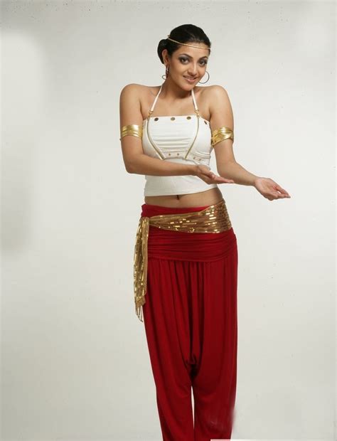 Kajal Agarwal Navel Show Hot Sexy Pics