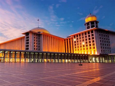 Gambar Masjid Istiqlal Jakarta Serat