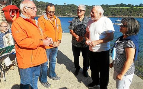 LAssociation des pêcheurs plaisanciers a remis un don de 400 à la