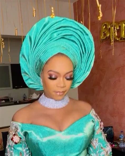 Segun Lagos On Instagram “good Morning Ayobami💚 Makeup Oteniaramakeovers Gele Stylist Geleby