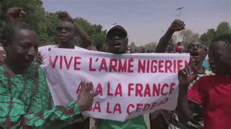 Tensions France Niger suite au coup dÉtat l ambassade française à