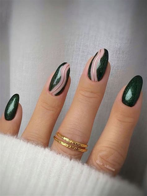 Emerald Green Nails Gorgeous Looks And Ideas To Try Green Nails