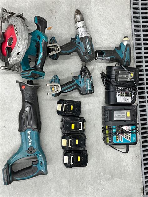 Makita 18v power tool set | Power Tools | Winnipeg | Kijiji