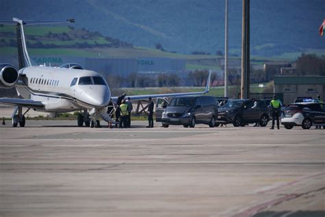 El Rey Juan Carlos Aterriza En Vitoria Para Someterse A Un Chequeo Médico Antes De Poner Rumbo A