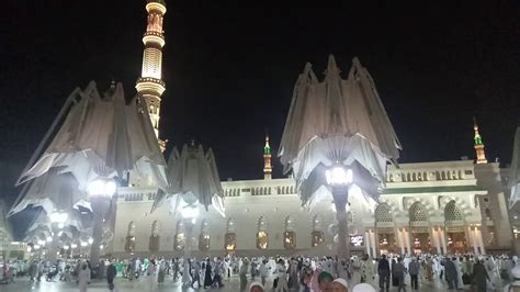 Umbrella Closing Scene In Masjid Nabvi Saw مسجد نبوی صلى الله عليه