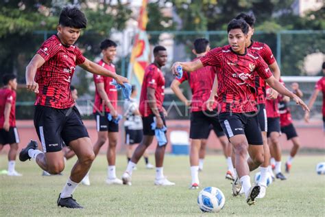 Latihan Timnas Indonesia U Jelang Lawan Kamboja Antara Foto