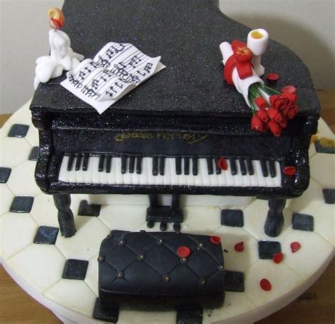 Piano Cake - Cake by Shereen - CakesDecor