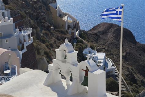 Greek Consulate Overwhelmed With Applications for May Holidays