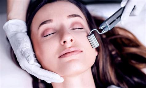 Rf Vs Traditional Microneedling Pros And Cons Premier Clinic