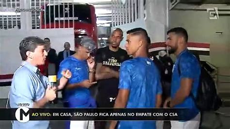 Torcida Do S O Paulo Protesta Em Frente Ao Morumbi V Deo Dailymotion